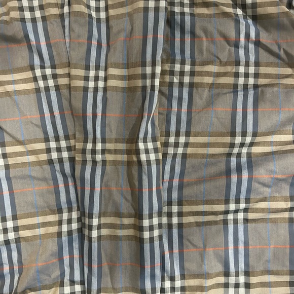 Burberry Dark Green Trench Coat - Picture 4 of 8